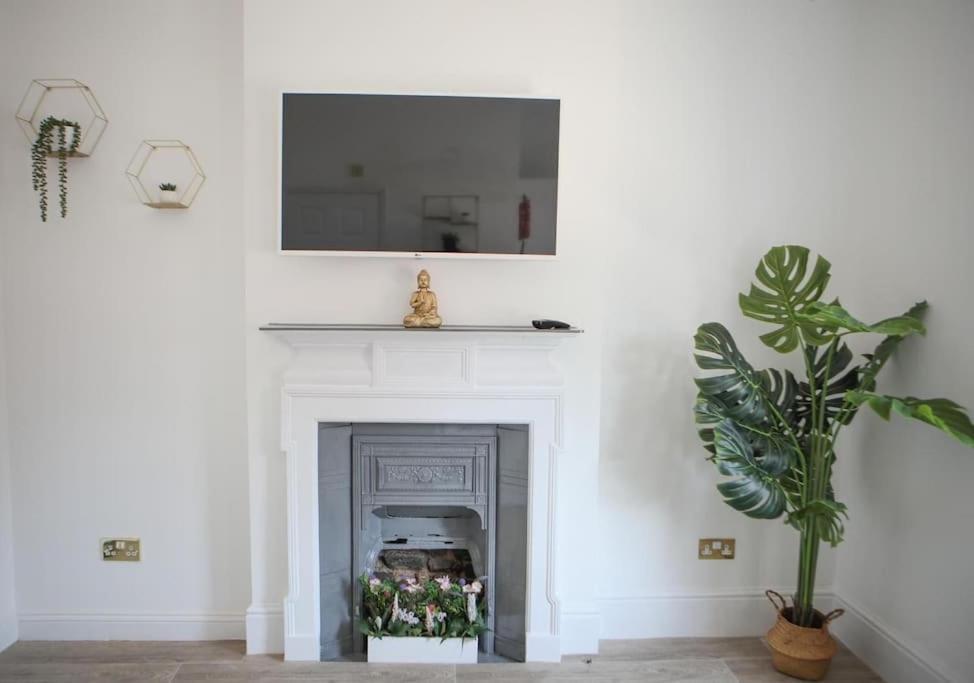 Appartamento Wanstead Gem! Bright, Cosy & Immaculate 1 Bed On The High Street!